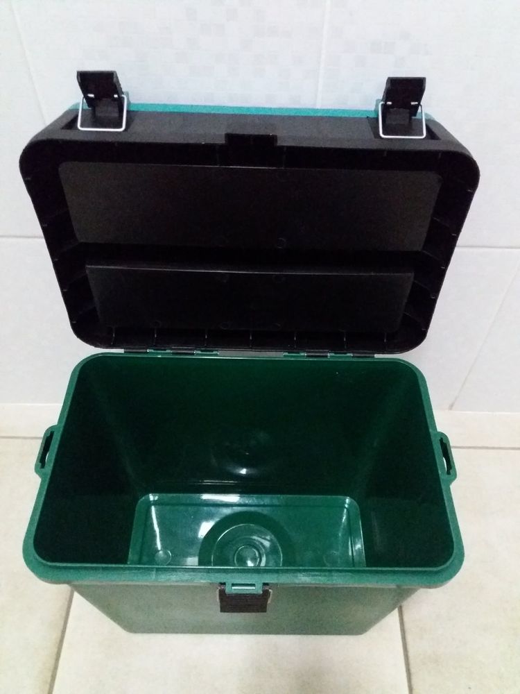 Plastic Tackle Box for Ice Fishing