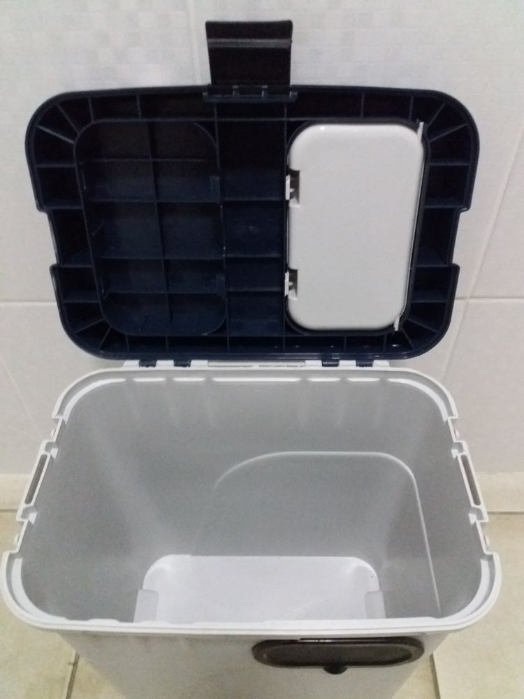 Plastic Tackle Box for Ice Fishing