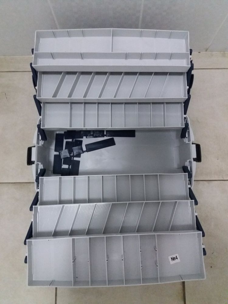 6 Tray Tackle Box