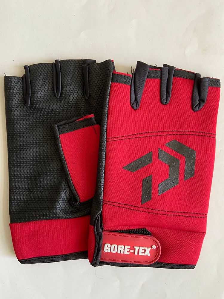 DAIWA Summer-Autumn Gloves GORE-TEX Fabric Colour RED-BLACK