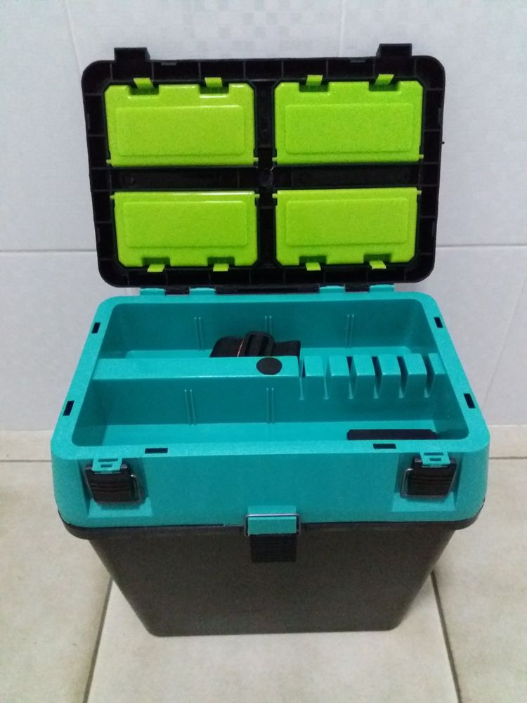 Plastic Tackle Box for Ice Fishing