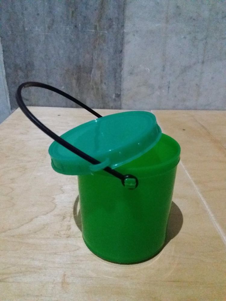 Bucket for Red Worms