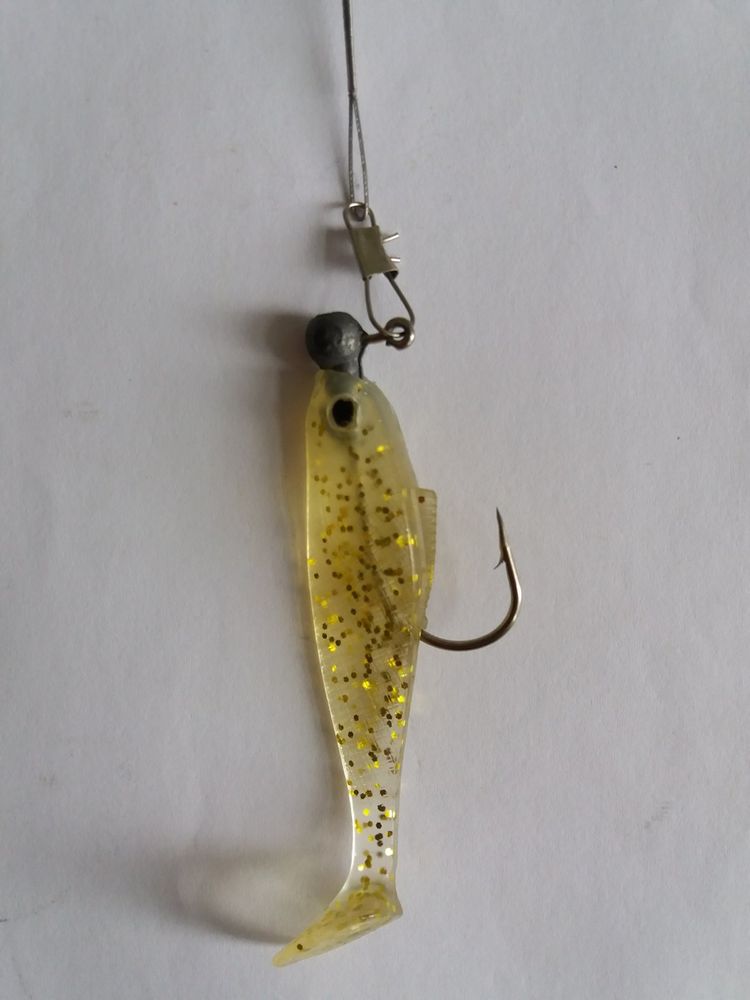 Rigged Silicone Bait Colour TRANSPARENT with golden specks