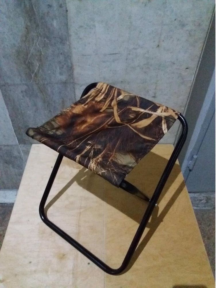 Chair without Backrest