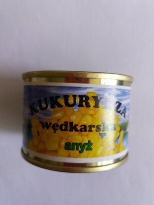 Кукурудза аніс в металевій банці