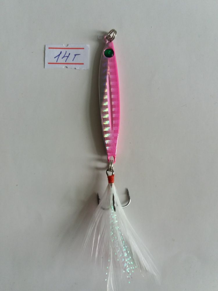 Pilker 14 Grams with Treble Hook and Goat's Beard Colour PINK